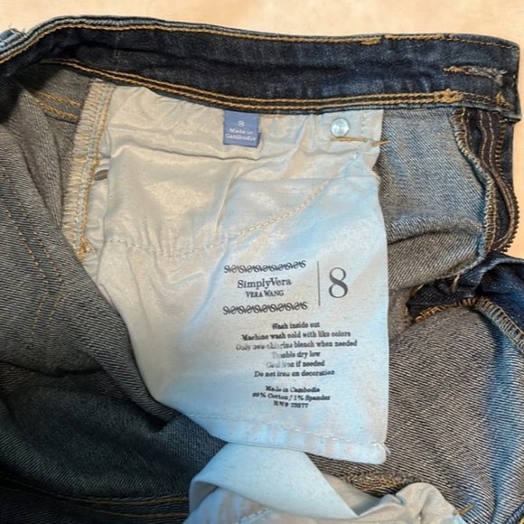 Simply Vera Vera Wang Boot Cut Jeans Size 8 Dark Wash Button Pockets - Picture 9 of 9